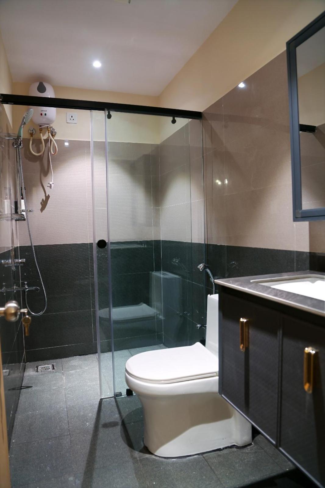 Lumis Studio Apartment Hyderabad Esterno foto